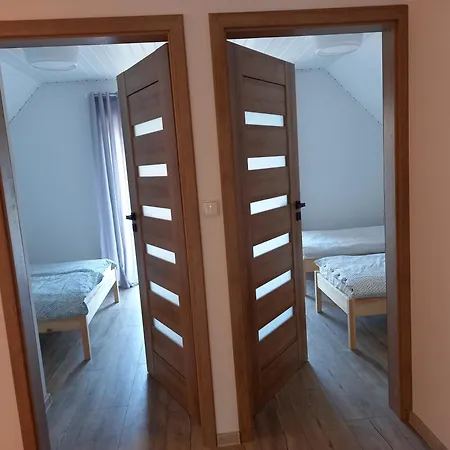 - Lotnisko Dom wakacyjny *