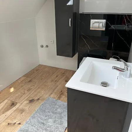 - Lotnisko Vakantiehuis Borsk