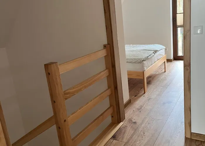 - Lotnisko Dom wakacyjny